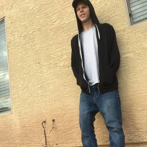 Meet your Posher, Derek